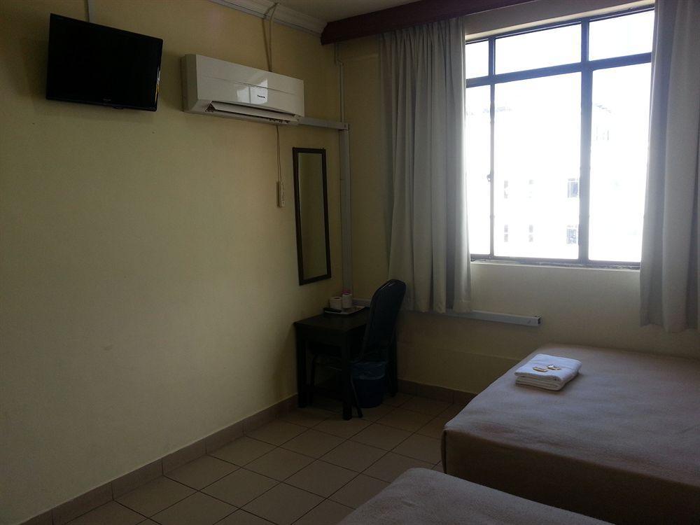 Hotel Iskandar Kota Kinabalu Eksteriør bilde