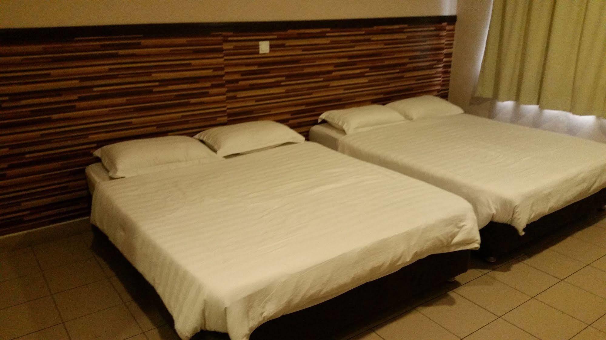 Hotel Iskandar Kota Kinabalu Eksteriør bilde